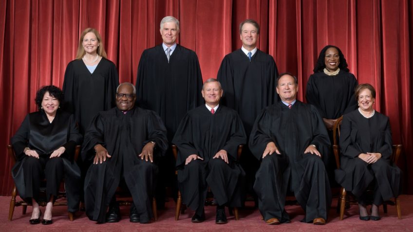 Os 9 juízes que integram atualmente a Suprema Corte dos Estados Unidos
