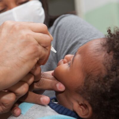Vacinação contra poliomielite — Foto: Prefeitura de Sorocaba/Divulgação