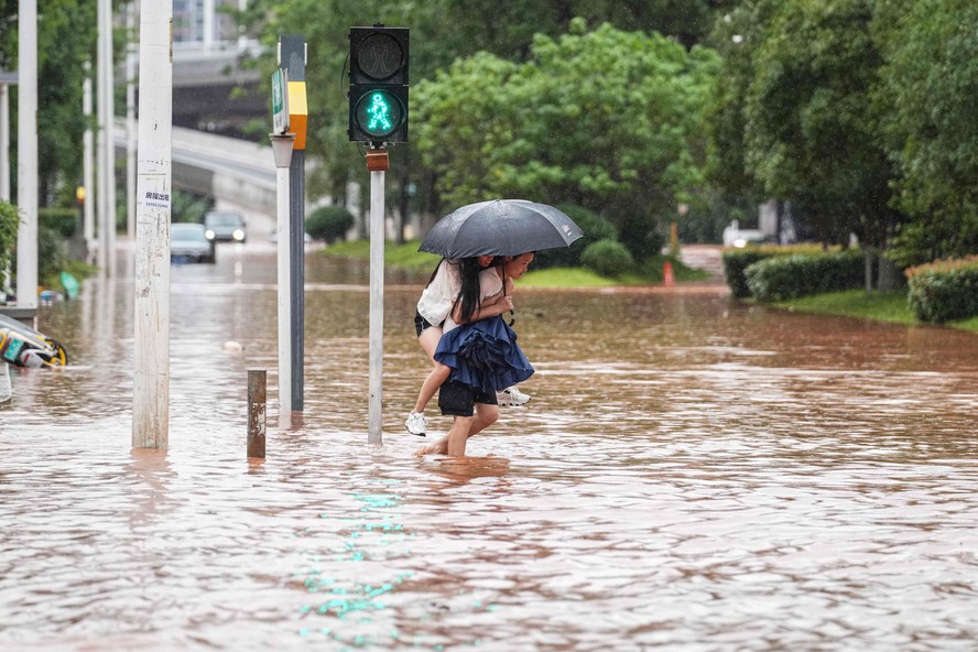 Fortes chuvas deixaram ao menos cinco mortes na China