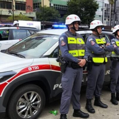Policiais em São Paulo