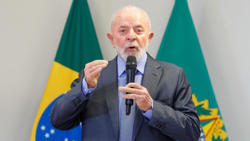 Presidente Lula em discurso