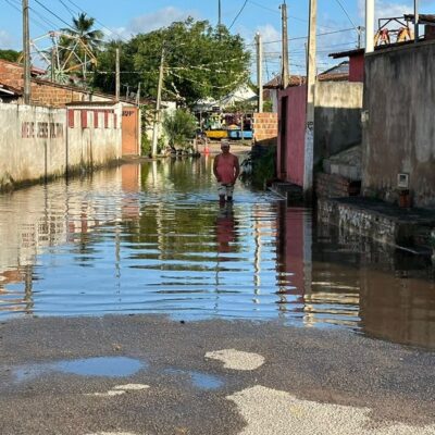 Uruaçu: Chuvas alagaram casas e ruas de comunidades em São Gonçalo do Amarante — Foto: Kleber Teixeira/Inter TV Cabugi