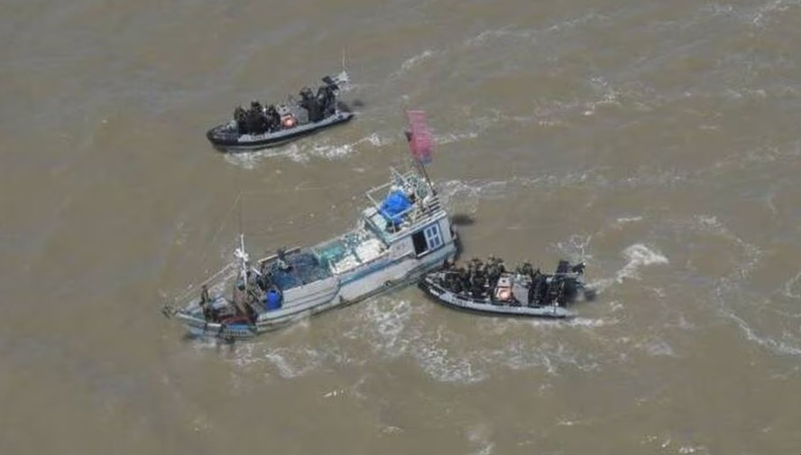 Operação de combate à pesca ilegal foi realizada entre 5 e 16 de junho pelas autoridades francesas ao largo da costa da Guiana