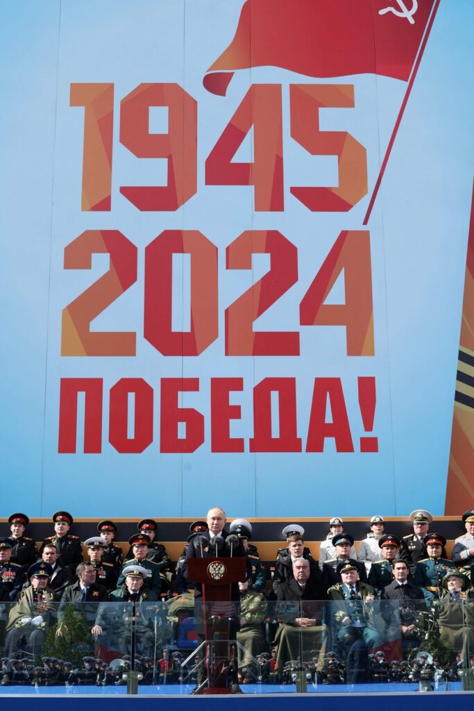 Presidente da Rússia, Vladimir Putin, antes de discursar durante parada do Dia da Vitória, na Praça Vermelha