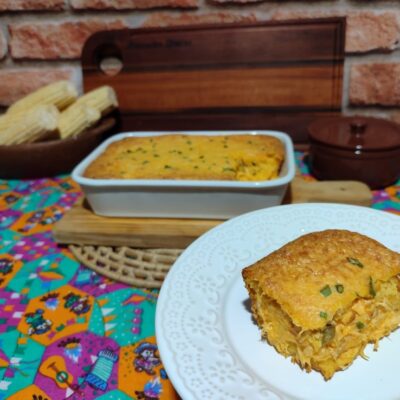 Aprenda como preparar uma torta de milho com frango — Foto: Inter TV Costa Branca