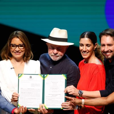 Rio de Janeiro (RJ), 30/05/2026 – Lançamento do Tela Brasil, na Cidade das Artes, com o presidente da República, Luiz Inácio Lula da Silva, a ministra da Cultura, Margareth Menezes, e o ministro do Desenvolvimento, Indústria, Comércio e Serviços, Márcio Elias Rosa.  Foto: Fernando Frazão/Agência Brasil