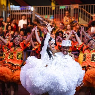 Campina Grande (PB), 15/06/2025 – A quadrilha junina Rojão do Forró durante festa de São João, no Parque do Povo, em Campina Grande. Tomaz Silva/Agência Brasil