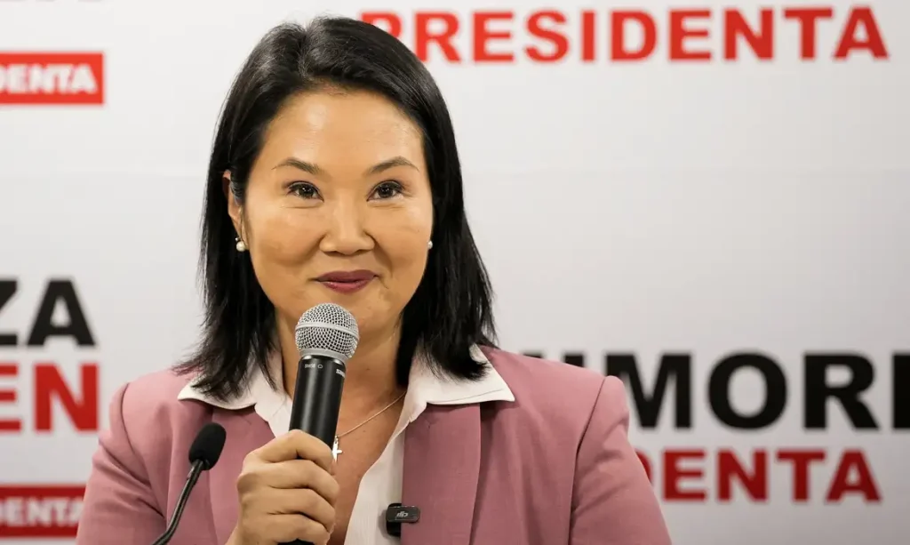 Peru's conservative Keiko Fujimori addresses the media at her party's Popular Force headquarters, after she narrowly defeated leftist congressman Roberto Sanchez in the Peruvian presidential election, ahead of the official result announcement, in Lima, Peru, June 24, 2026. REUTERS/Angela Ponce