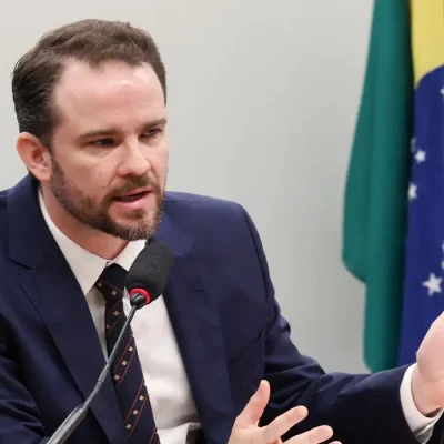 Brasília – DF – 17/06/2026 – O ministro da Fazenda, Dario Durigan, durante audiência pública conjunta promovida pelas comissões de Agricultura, Pecuária, Abastecimento e Desenvolvimento Rural e de Finanças e Tributação da Câmara. Foto Lula Marques/Agência Brasil.