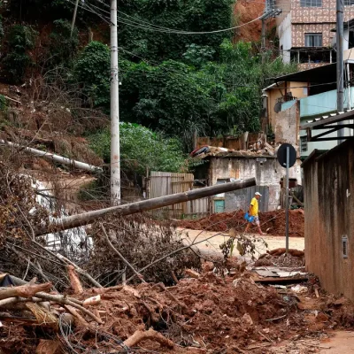 Juiz de Fora (MG), 19/03/2026 - Bairro Três Moinhos, um dos mais afetados pelas fortes chuvas. Um mês depois dos deslizamentos e alagamentos que causaram a morte de mais de 70 pessoas em Juiz de Fora, além de deixar milhares de pessoas desabrigadas. Foto: Tânia Rêgo/Agência Brasil