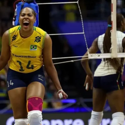 Brasília (DF), 07/06/2026 - Ana Cristina, ponteira do Brasil, comemorando ponto marcado sobre a Itália, em jogo da VNL Feminina • Foto: Patricy Albuquerque/CBV