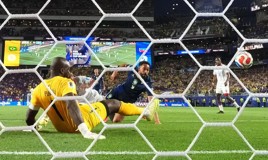Soccer Football - FIFA World Cup 2026 - Group C - Brazil v Haiti - Philadelphia Stadium, Philadelphia, Pennsylvania, U.S. - June 19, 2026 Brazil's Matheus Cunha scores their first goal IMAGN IMAGES via Reuters/James Lang
