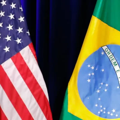Los Angeles - EUA, 09/06/2022 - Bandeiras do Brasil e dos Estados Unidos. Foto: Alan Santos/PR