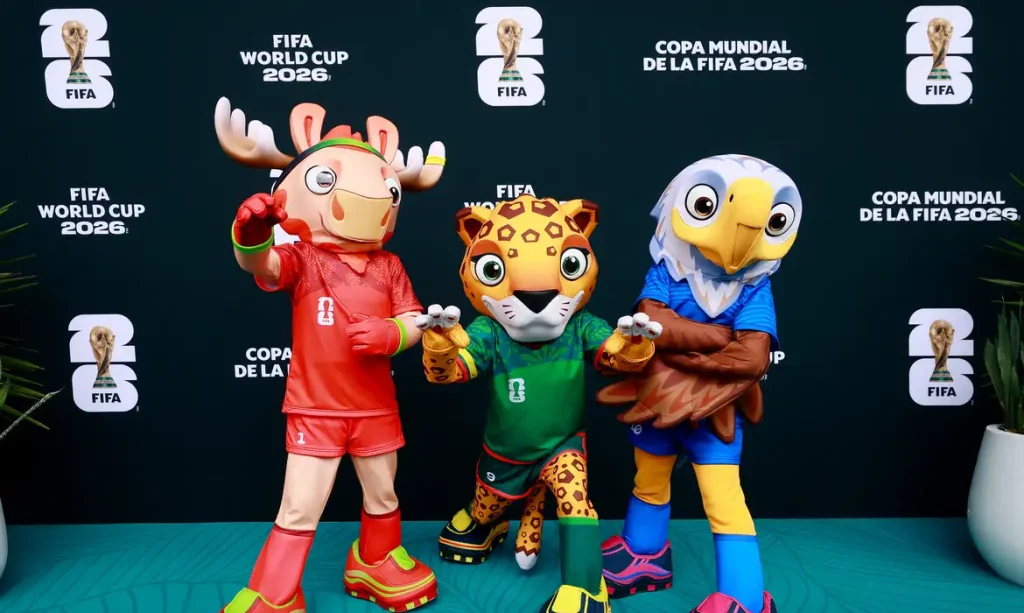 Soccer Football - FIFA World Cup 2026 - Group A - Mexico v South Africa - Estadio Azteca, Mexico City, Mexico - June 11, 2026 The FIFA World Cup 2026 mascots Maple, Zayu, and Clutch pose for a picture before the match REUTERS/Eloisa Sanchez