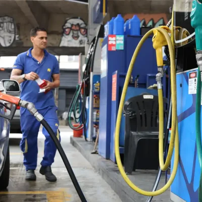 Rio de Janeiro (RJ), 20/03/2026 - Posto de gasolina Ipiranga no Castelo. Foto: Rovena Rosa/Agência Brasil