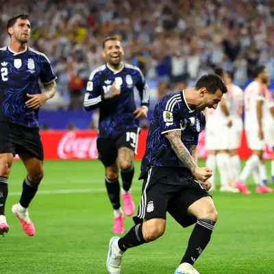 Lionel Messi, da Argentina, comemora ao marcar o terceiro gol da sua seleção contra a Jordânia
27 de junho de 2026
REUTERS/Hannah Mckay