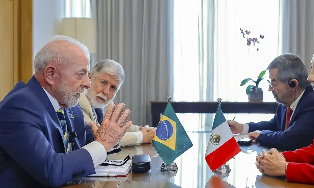 Honduras, 09/04/2025 - Presidente da República, Luiz Inácio Lula da Silva, durante encontro bilateral com Presidenta do México Claudia Sheinbaum. Foto: Ricardo Stuckert/PR