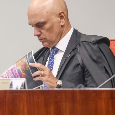 Brasília (DF), 25/02/2026 – Ministro Alexandre de Moraes participa no plenário da primeira turma do segundo dia do julgamento no STF dos mandantes do assassinato da ex-vereadora, Marielle Franco.
Foto: Valter Campanato/Agência Brasil