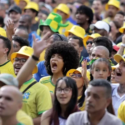 São Paulo (SP), 29/06/2026 - Torcedores assistem jogo na Fan Fest da Copa no Vale do Anhangabaú em São Paulo, para o jogo Brasil x Japão. Foto: Paulo Pinto/Agencia Brasil