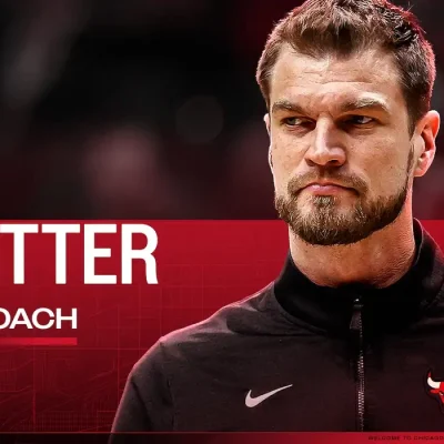 Brasileiro Tiago Splitter - técnico do Chicago Blues
