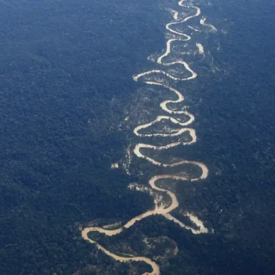 Alto Alegre (RR), 10/02/2023 - Vista em sobrevoo do rio Mucajaí, afetado pelo garimpo ilegal na Terra Indígena Yanomami. Foto: Fernando Frazão/Agência Brasil
