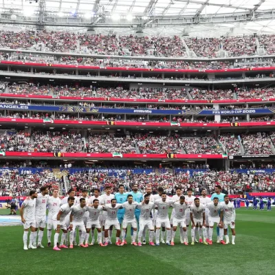 Imagem geral dos jogadores do Irã posando para uma foto antes da partida contra a Bélgica
21 de junho de 2026 IMAGN IMAGES via Reuters/Kiyoshi Mio
