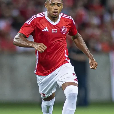 Victor Gabriel, zagueiro, Internacional