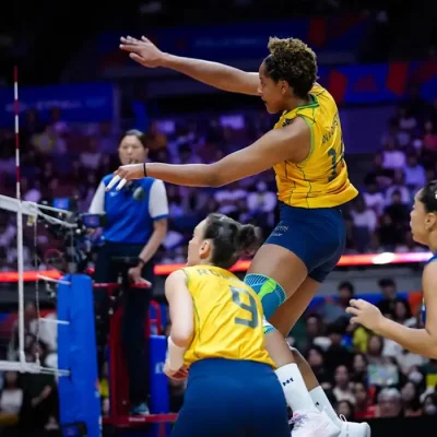 Ana Cristina é a maior pontuadora do Brasil na vitória contra a Polônia, que garantiu a classificação à fase final da Liga das Nações de vôlei feminino, em 10/07/2026