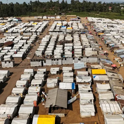 Campo de deslocados de Kigonze após declaração de surto de Ebola, em Bunia, no leste da República Democrática do Congo
18 de junho de 2026 REUTERS/Gradel Muyisa Mumbere