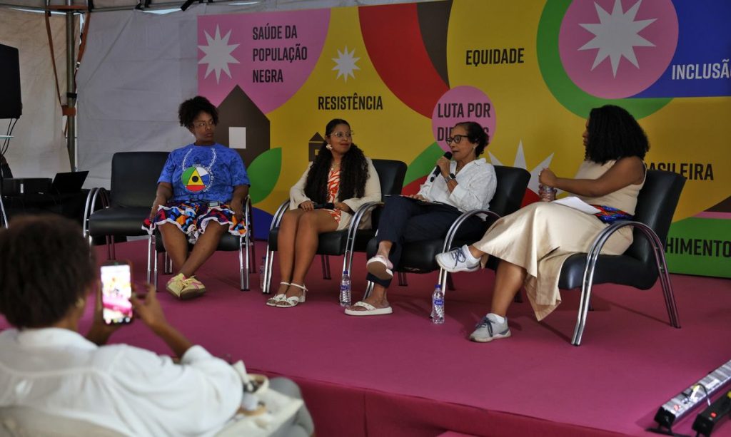 Brasília (DF), 03/07/2026 - Mesa “Mulheres e Blocos Afro”, que integra a programação da Casa da Igualdade Racial durante o Festival Latinidades, realizado no Museu Nacional. Foto: Valter Campanato/Agência Brasil