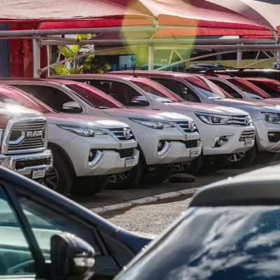 06/06/2023 Brasília (DF) - Venda de carros na Cidade do Automóvel em Brasília. Foto Rafa Neddermeyer/ Agência Brasil