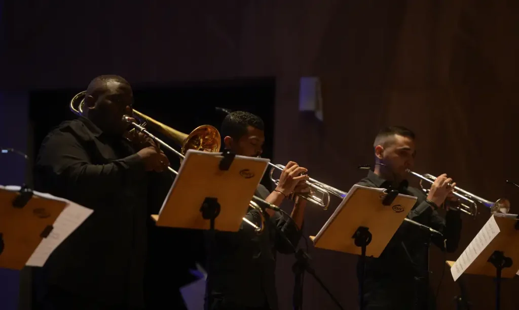 Apresentação do grupo Nova Orquestra, durante o Prêmio Rádio MEC 2022, na Sala Cecília Meireles, no Rio de Janeiro