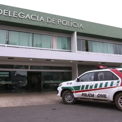 Brasília - Polícia Civil do DF cumpre 28 mandados de prisão e 35 de busca e apreensão na operação Delivery contra o tráfico de drogas, na Esplanada dos Ministérios (Marcelo Camargo/Agência Brasil)