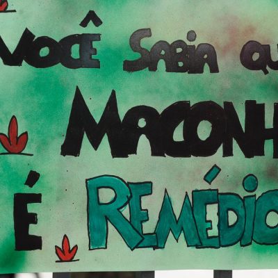 Rio de Janeiro - Ato em defesa da regulamentação do uso medicinal da maconha, no centro do Rio (Tomaz Silva/Agência Brasil)