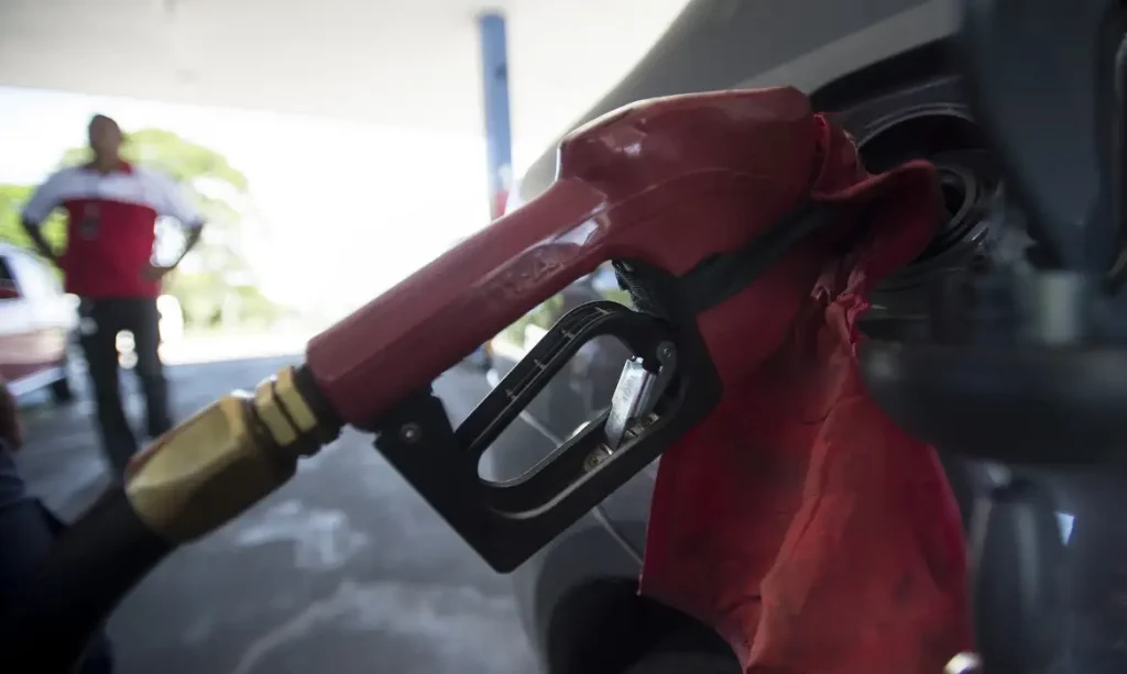 Bomba de combustível, gasolina, posto