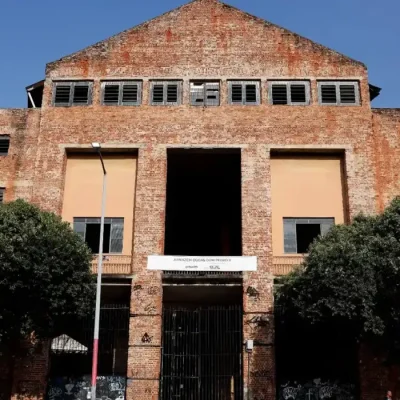 Fachada do prédio do Armazém Docas André Rebouças, na região portuária do Rio, em 17 de outubro de 2024.
Foto: Tânia Rêgo/Agência Brasil