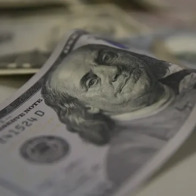 Dolar-Moeda estrangeira