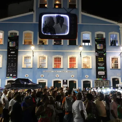 Salvador (BA), 06/08/2025 - Abertura da Festa Literária Internacional do Pelourinho - Flipelô, que homenageia Dias Gomes, no Largo do Pelourinho. Foto: Rovena Rosa/Agência Brasil