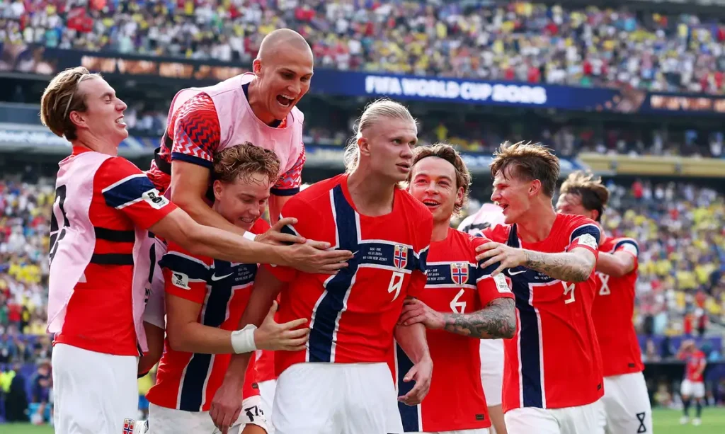 Soccer Football - FIFA World Cup 2026 - Round of 16 - Brazil v Norway - New York New Jersey Stadium, East Rutherford, New Jersey, U.S. - July 5, 2026
Norway's Erling Haaland celebrates scoring their second goal with teammates IMAGN IMAGES via Reuters/Vincent Carchietta     TPX IMAGES OF THE DAY
