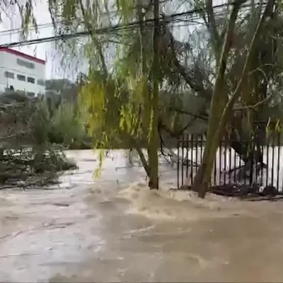 Tempestades no Chile matam três pessoas, deslocam centenas enquanto as chuvas mais intensas são esperadas. Foto: Frame/Reuters/ Proibido reprodução