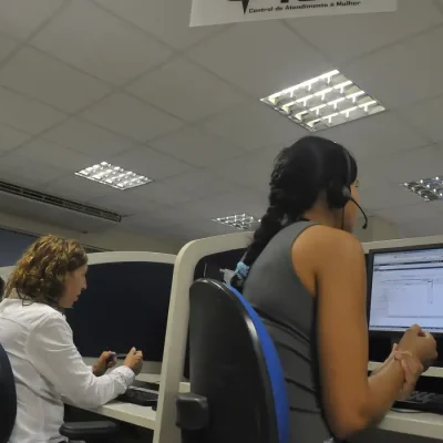 A Secretaria de Políticas para as Mulheres da Presidência da República (SPM/PR) divulga o balanço de 2013 do Ligue 180 – Central de Atendimento à Mulher (José Cruz/Agência Brasil)