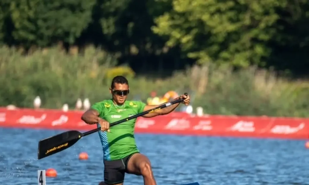 Isaquias Queiroz chega em nono e último lugar na final C1 1000 do Mundial de canoagem velocidade - em 28/08/2026