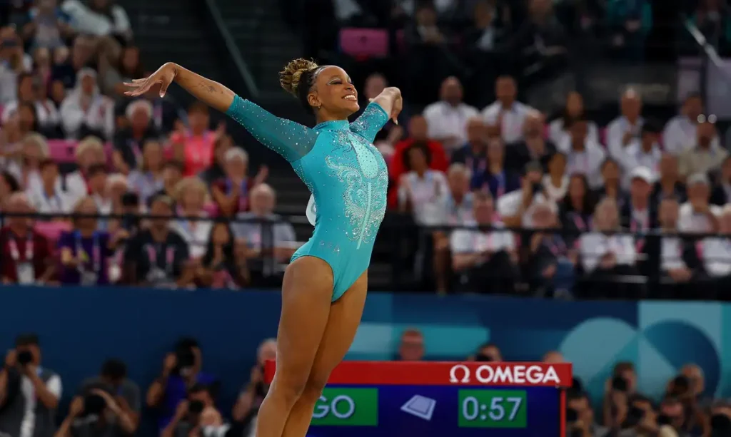 Paris 2024 Olympics - Artistic Gymnastics - Women's Floor Exercise Final - Bercy Arena, Paris, France - August 05, 2024. Rebeca Andrade of Brazil in action. REUTERS/Hannah Mckay