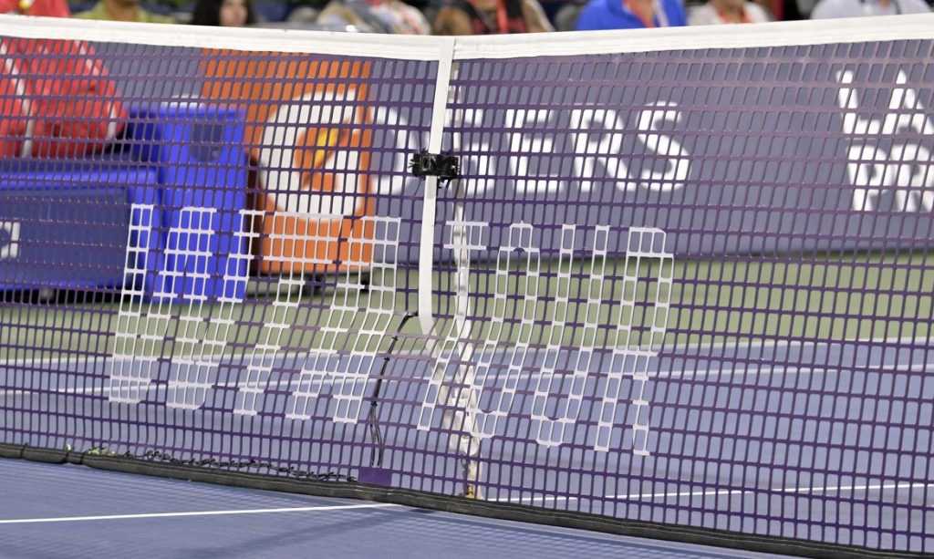 Logo da WTA na rede durante partida de torneio do circuito feminino de tênis profissional em Montreal, no Canadá
28 de julho de 2025 Eric Bolte-Imagn Images