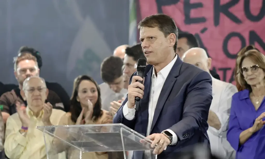 Governador Tarcísio de Freitas discursa em convenção que confirmou sua candidatura ao governo de SP