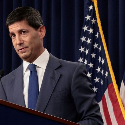 FILE PHOTO: U.S. Federal Reserve Chairman Kevin Warsh holds a press conference at the Federal Reserve, in Washington, D.C., U.S. July 29, 2026. REUTERS/Evelyn Hockstein/File Photo