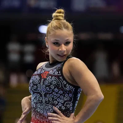 Flávia Saraiva fatura dois ouros - trave e solo - no Campeonato Brasileiro de Ginástica Artística, em 09/09/2026