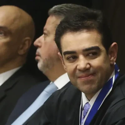 O novo presidente do Tribunal de Contas da União (TCU), Bruno Dantas, toma posse na sede do TCU