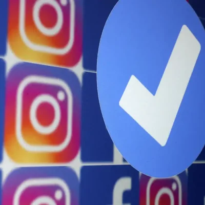 Selo azul de verificação e logos do Facebook e do Instagram
19 de janeiro de 2023
REUTERS/Dado Ruvic/Imagem ilustrativa
