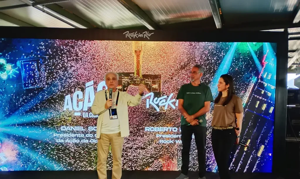 Presidente da Rock World, Roberto Medina; presidente do Conselho da Ação da Cidadania, Daniel de Souza; e a diretora de Marketing do Rock in Rio e The Town, Ana Deccache no anúncio da campanha Rock in Rio e Ação da Cidadania contra a Fome. Foto: Cristina Indio do Brasil